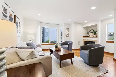 9523 Ashworth Avenue N #C, Seattle, WA 98103 - Photo 4