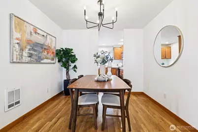 9523 Ashworth Avenue N #C, Seattle, WA 98103 - Photo 6