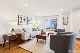 9523 Ashworth Ave N, Seattle, WA 98103 - Photo 2