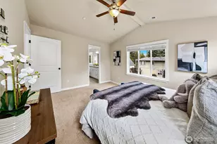 1528 211th Pl NE, Sammamish, WA 98074 - Photo 16