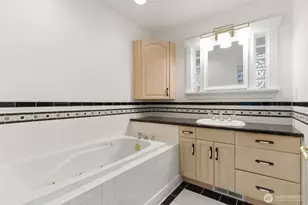 457 E Victor Rd, Belfair, WA 98528 - Photo 22