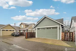 176 Love Dr, Enumclaw, WA 98022 - Photo 2