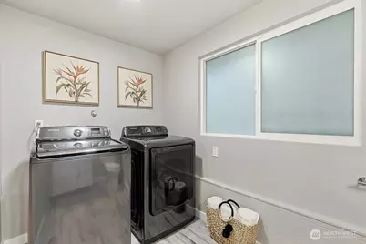 16130 SE Newport Way, Bellevue, WA 98006 - Photo 22