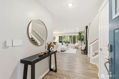 16130 SE Newport Way, Bellevue, WA 98006 - Photo 4