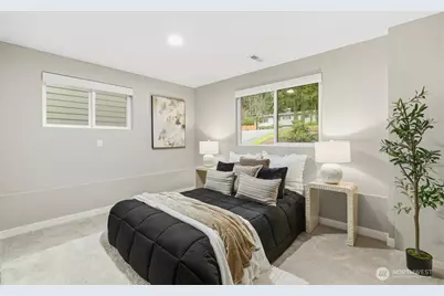 16130 SE Newport Way, Bellevue, WA 98006 - Photo 20