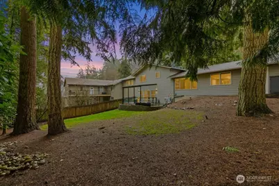 16130 SE Newport Way, Bellevue, WA 98006 - Photo 34
