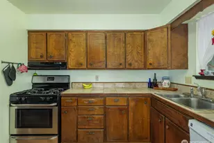 1034 W Spruce St, Port Angeles, WA 98363 - Photo 8