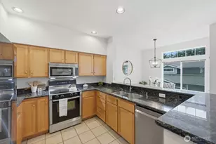 8908 123rd Ln NE, Kirkland, WA 98033 - Photo 4