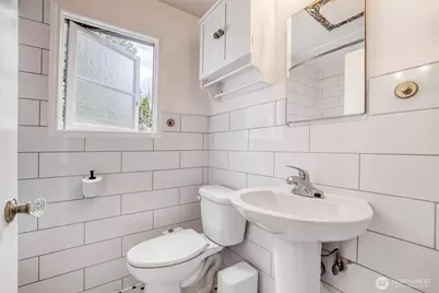 4034 NE 109th Street, Seattle, WA 98125 - Photo 22