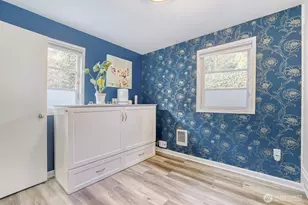 4034 NE 109th St, Seattle, WA 98125 - Photo 12