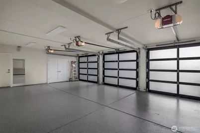 8926 NE 36th Street, Yarrow Point, WA 98004 - Photo 38