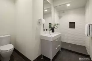 8926 NE 36th St, Yarrow Point, WA 98004 - Photo 20