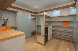 8926 NE 36th St, Yarrow Point, WA 98004 - Photo 18