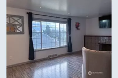 426 E Brown Avenue, Moses Lake, WA 98837 - Photo 10