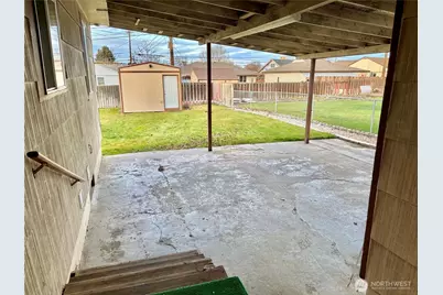 426 E Brown Avenue, Moses Lake, WA 98837 - Photo 4