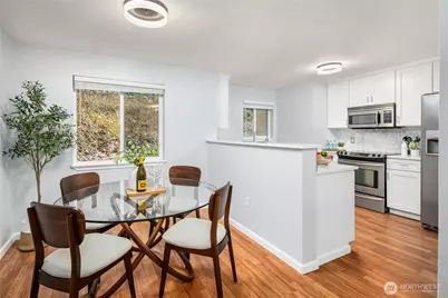 595 Newport Way NW #A2, Issaquah, WA 98027 - Photo 6