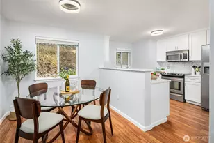 595 Newport Way NW, Issaquah, WA 98027 - Photo 6