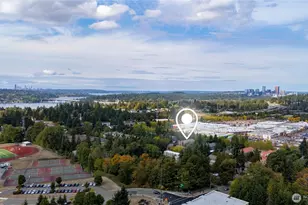 12601 SE 41st Pl, Bellevue, WA 98006 - Photo 2