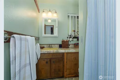 1034 W Spruce Street, Port Angeles, WA 98363 - Photo 12