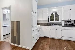 1306 W Oregon St, Bellingham, WA 98225 - Photo 12