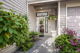 1400 Bellevue Way SE, Bellevue, WA 98004 - Photo 2