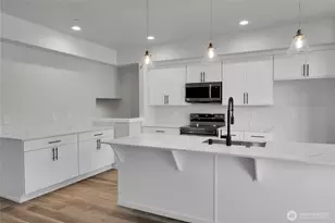 5015 144th St SW, Edmonds, WA 98026 - Photo 10