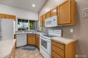 2213 N Villard St, Tacoma, WA 98406 - Photo 8