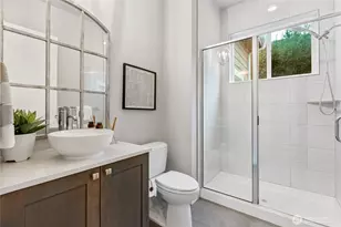 3303 NE 7th St, Renton, WA 98056 - Photo 12