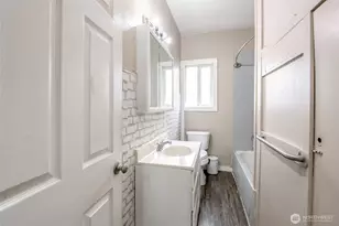 324 H St SE, Auburn, WA 98002 - Photo 18