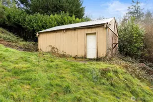 421 NE Cutlass Way, Belfair, WA 98528 - Photo 28