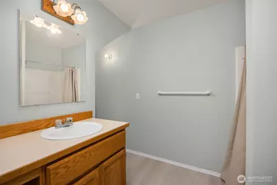 15985 Lindsey Lane NE, Poulsbo, WA 98370 - Photo 34