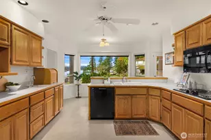 15985 Lindsey Ln NE, Poulsbo, WA 98370 - Photo 14