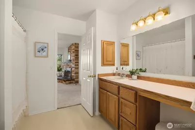 15985 Lindsey Lane NE, Poulsbo, WA 98370 - Photo 30