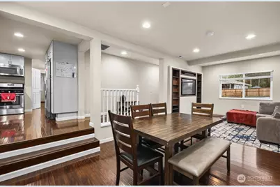 4706 Picnic Point Road, Edmonds, WA 98026 - Photo 10