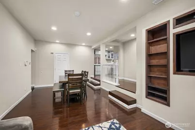 4706 Picnic Point Road, Edmonds, WA 98026 - Photo 8