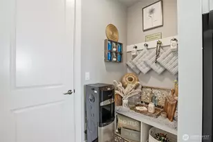 1189 Seawall Ln, Oak Harbor, WA 98277 - Photo 10