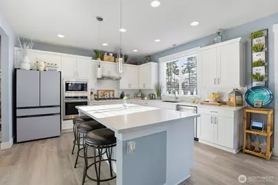 1189 Seawall Lane, Oak Harbor, WA 98277 - Photo 4