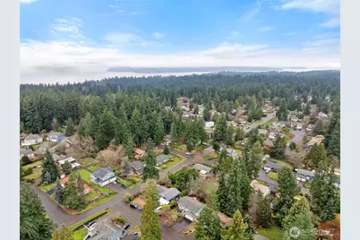 5527 153rd Street SW, Edmonds, WA 98026 - Photo 2