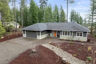 71 E Hemlock Ct, Union, WA 98592 - Photo 1