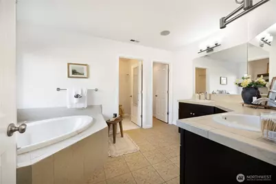 7648 NE 195th Street, Kenmore, WA 98028 - Photo 18