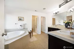 7648 NE 195th St, Kenmore, WA 98028 - Photo 18