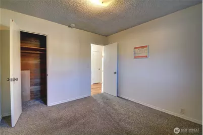 4905 75th Place NE, Marysville, WA 98270 - Photo 14