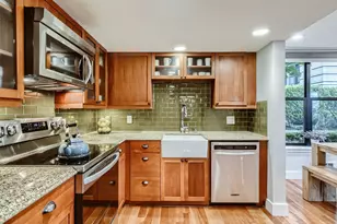 201 Galer St, Seattle, WA 98109 - Photo 4