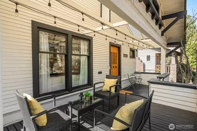 7221 4th Avenue NW, Seattle, WA 98117 - Photo 2