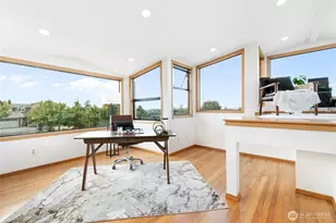 8840 NE 24th St, Clyde Hill, WA 98004 - Photo 30