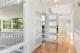 8840 NE 24th St, Clyde Hill, WA 98004 - Photo 6