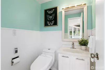 8840 NE 24th Street, Clyde Hill, WA 98004 - Photo 28