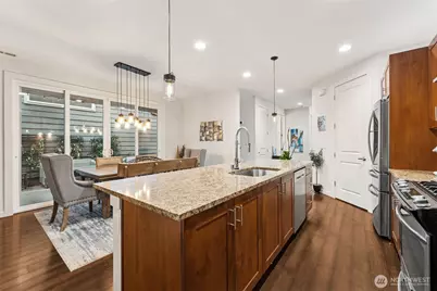 845 SW 96th Place, Seattle, WA 98106 - Photo 8