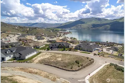 104 Lake Ridge Drive, Chelan, WA 98816 - Photo 2
