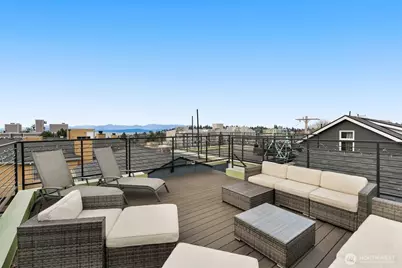 4855 42nd Avenue SW #B, Seattle, WA 98116 - Photo 2